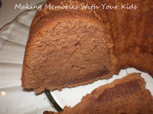 trisha yearwood's chocolate pound cake