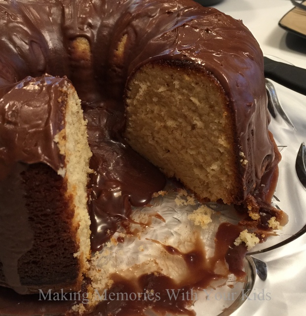 http://makingmemorieswithyourkids.com/wp-content/uploads/2015/06/Peanut-Butter-Pound-Cake-with-a-Chocolate-Peanut-Butter-Ganache1.jpg