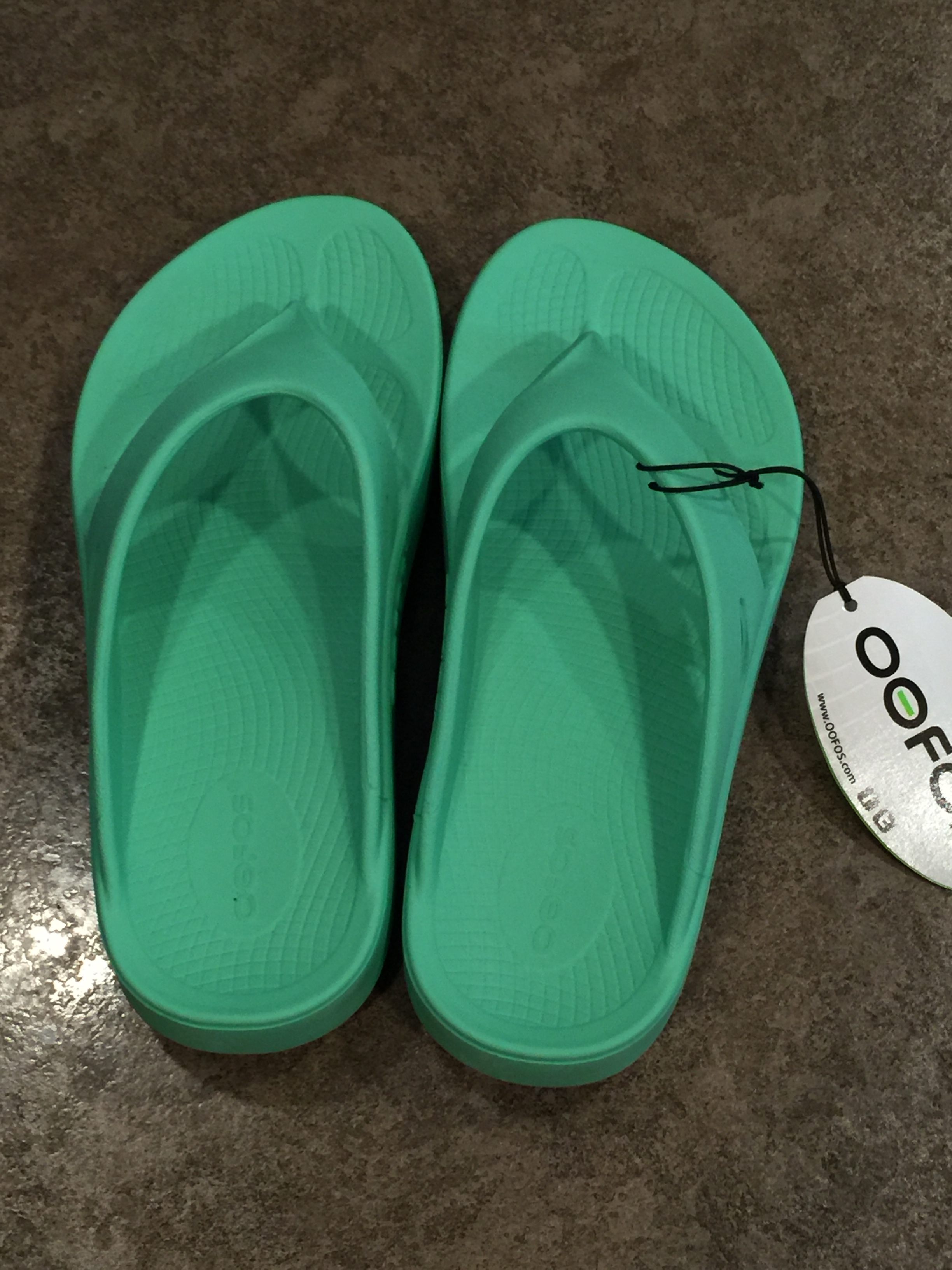 OOfos Sandals Review and a Giveaway 