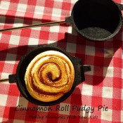 cinnamon roll pudgy pie