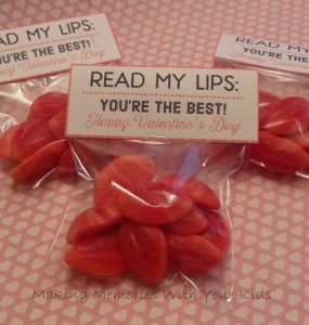 Read My Lips Valentine's Day Gift Idea with Free Printable