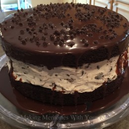 Oreo Cheesecake Chocolate Cake #SixteenCheesecakes